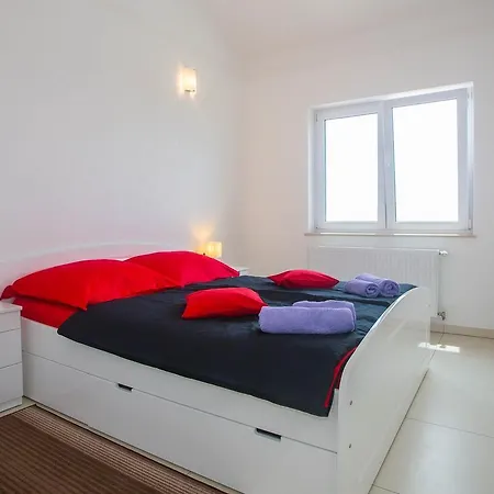 Casa Del Sole Pensión Kaštelir